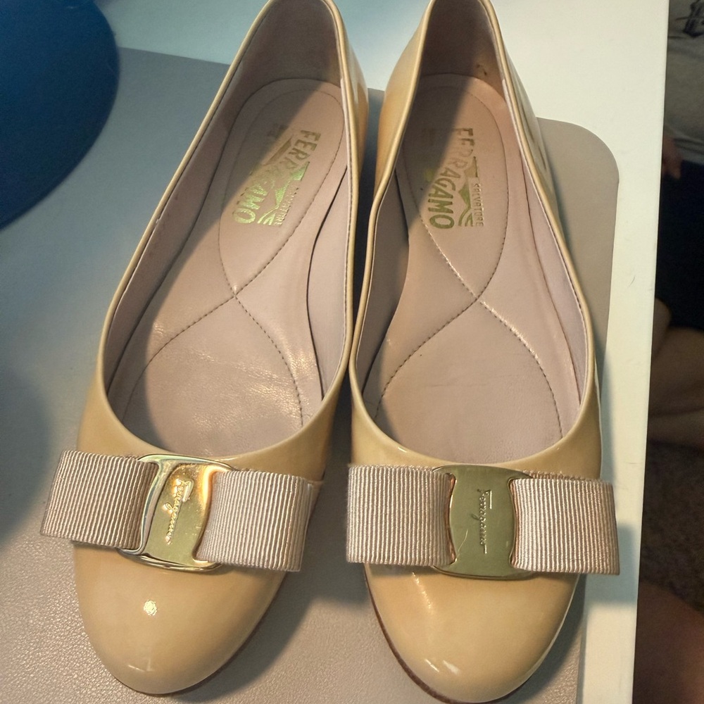 Salvatore Ferragamo Women's nude/beige Flats with Vara Bow